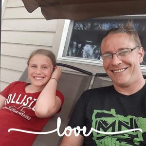 Meet your Posher, Chloe